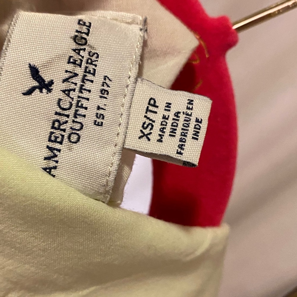 American Eagle summer spring sleeveless racerback collared button down tank top​ - Picture 8 of 8